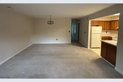 135 Westchester Ter, Clinton Township, NJ 08801 - Photo 5