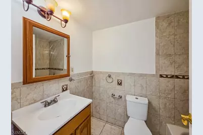 78 Beverly St, Newark, NJ 07108 - Photo 35