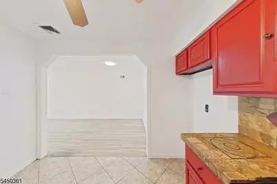 78 Beverly St, Newark, NJ 07108 - Photo 33