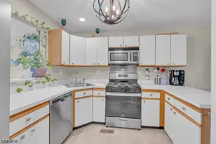 23 Krenkel Ct, Raritan Township, NJ 08822 - Photo 5