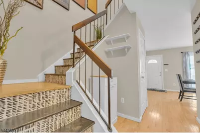 23 Krenkel Ct, Raritan Township, NJ 08822 - Photo 3