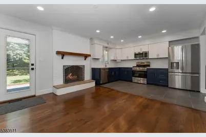 65 Hampshire Dr, Mendham, NJ 07945 - Photo 7