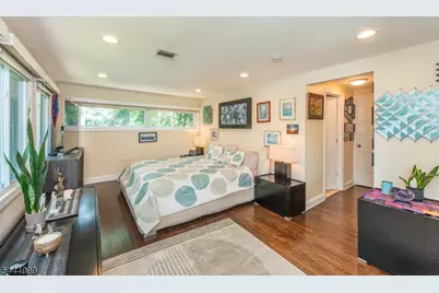 146 Lakewood Dr, Denville, NJ 07834 - Photo 29