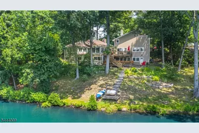 146 Lakewood Dr, Denville, NJ 07834 - Photo 3