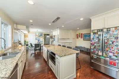 146 Lakewood Dr, Denville, NJ 07834 - Photo 19