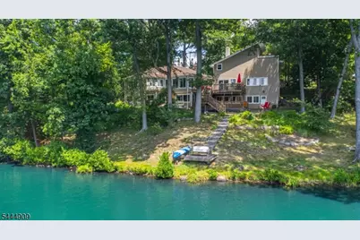 146 Lakewood Dr, Denville, NJ 07834 - Photo 45
