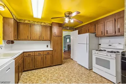 10 Reid Ave, Bloomfield, NJ 07003 - Photo 15