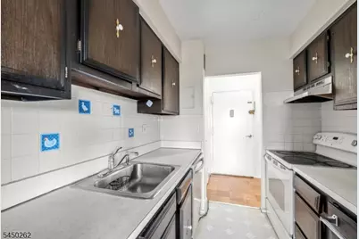 44 S Main St #6J, Lodi, NJ 07644 - Photo 17