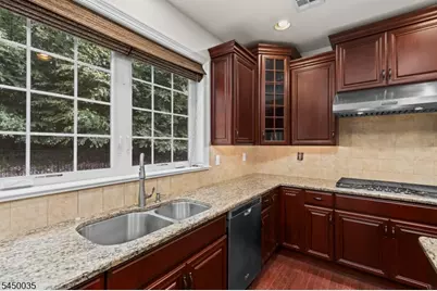 13 Ruggiero Way, Mount Olive, NJ 07828 - Photo 9