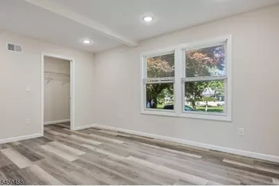 55 Shawnee Ave, Rockaway Township, NJ 07866 - Photo 17