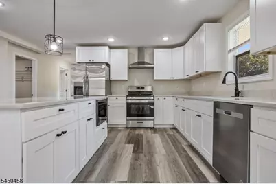 55 Shawnee Ave, Rockaway Township, NJ 07866 - Photo 11