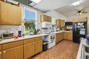 41 Washington Ave, Oxford Township, NJ 07863 - Photo 25