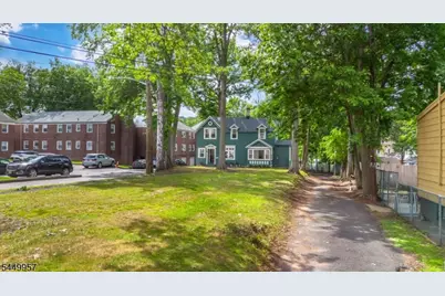 749 Valley St, Orange, NJ 07050 - Photo 31