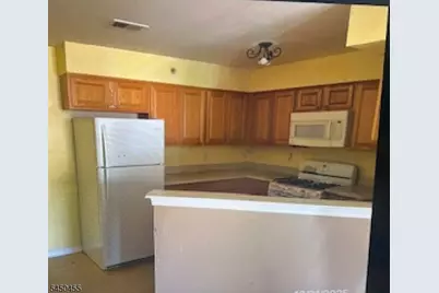 1031 Dogwood Ct, East Brunswick Township, NJ 08901 - Photo 5