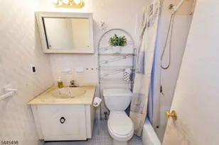 575 Grove St, Clifton, NJ 07013 - Photo 17