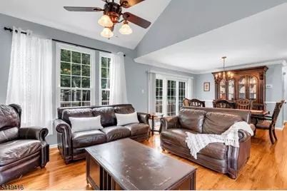 48 Plantation Rd, Readington, NJ 08889 - Photo 9