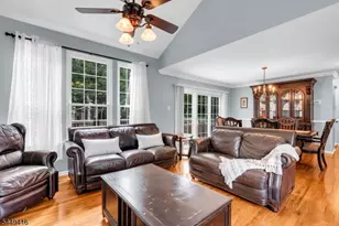 48 Plantation Rd, Readington, NJ 08889 - Photo 9