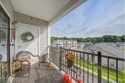 13 Whitney Ave #13, Morris Plains, NJ 07950 - Photo 19
