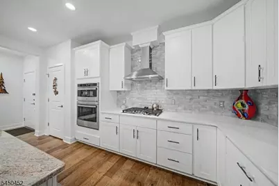 13 Whitney Ave #13, Morris Plains, NJ 07950 - Photo 9