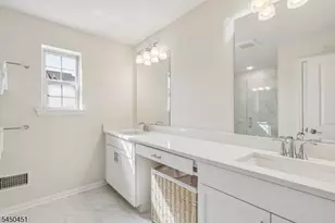 1 Periwinkle Ln, Warren Township, NJ 07059 - Photo 15