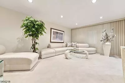 18 Druid Hill Dr, Parsippany, NJ 07054 - Photo 13