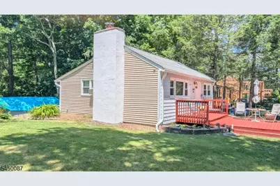 31 Hewitt Rd, West Milford, NJ 07421 - Photo 3