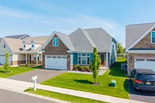 22 Samjan Cir, Robbinsville Township, NJ 08520 - Photo 3