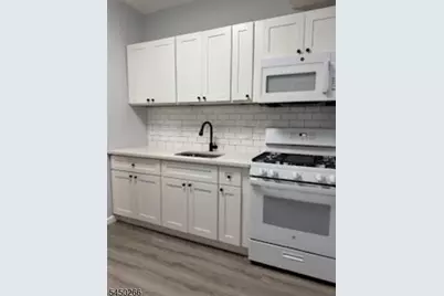 118 W 2nd Ave #17, Roselle, NJ 07203 - Photo 3