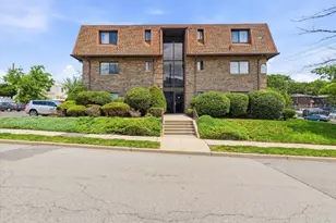 10 Cross St, Belleville, NJ 07109 - Photo 1