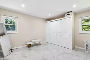 881 Bordentown Ave, Sayreville, NJ 08879 - Photo 17
