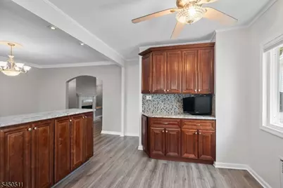 175 Colonial Rdwest, Union Township, NJ 07083 - Photo 17