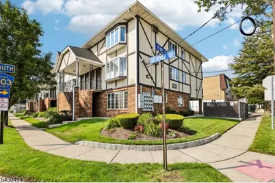33 Henry Pl #B2, Hackensack, NJ 07601 - Photo 1