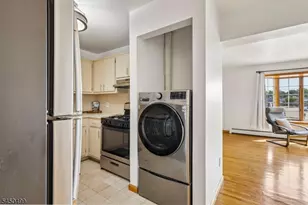 33 Henry Pl, Hackensack, NJ 07601 - Photo 11