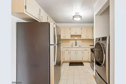 33 Henry Pl #B2, Hackensack, NJ 07601 - Photo 9