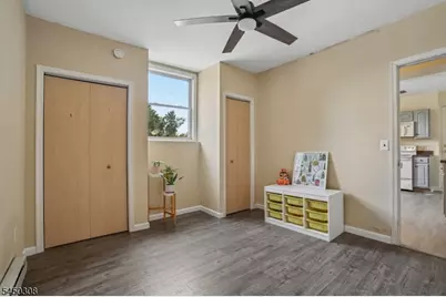 35 Iroquois Ave, Lincoln Park, NJ 07035 - Photo 19
