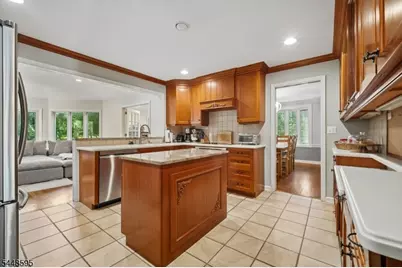 9 Coleridge Rd, Millburn Twp., NJ 07078 - Photo 11
