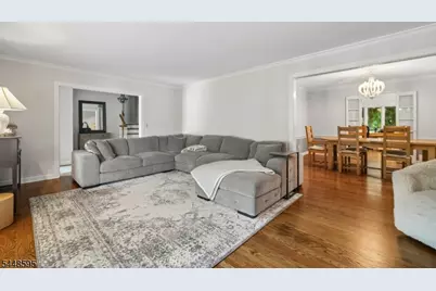 9 Coleridge Rd, Millburn Twp., NJ 07078 - Photo 5