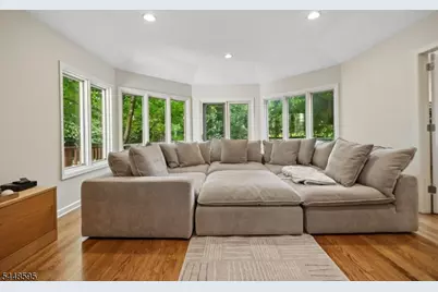 9 Coleridge Rd, Millburn Twp., NJ 07078 - Photo 17