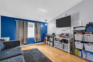 143 Greenbrook Rd, North Plainfield, NJ 07060 - Photo 7