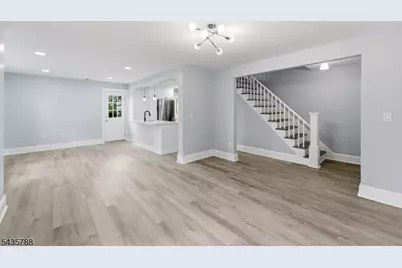 11 Jean Ct, Woodbridge Township, NJ 07095 - Photo 9