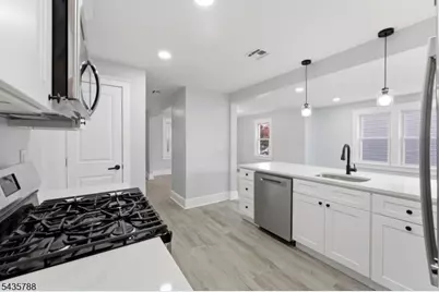 11 Jean Ct, Woodbridge Township, NJ 07095 - Photo 19