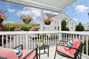 101 Quartz Ln, Paterson, NJ 07501 - Photo 9
