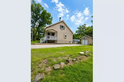33 Harrison Rd, Pequannock Township, NJ 07444 - Photo 1