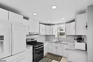 884 Townley Ave, Union Township, NJ 07083 - Photo 7