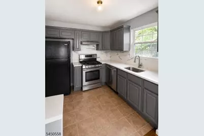 97 William St 1st Fl #2, East Orange, NJ 07017 - Photo 5