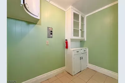 231 Myrtle Ave, Irvington, NJ 07111 - Photo 31