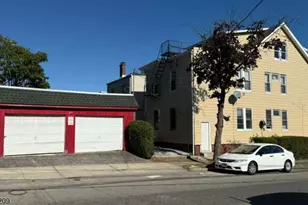231 Myrtle Ave, Irvington, NJ 07111 - Photo 1