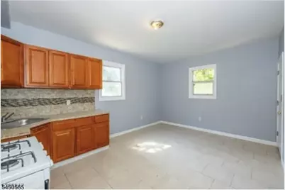 167 Seymour Ave, Newark, NJ 07108 - Photo 5