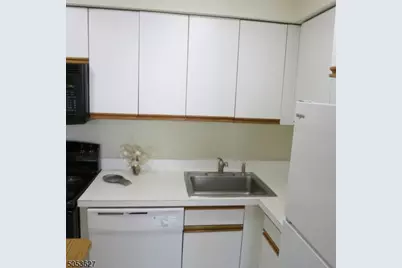 519 Trinity Pl #1BS, Westfield Town, NJ 07090 - Photo 11