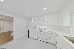 56 Eaton Pl, Bloomfield, NJ 07003 - Photo 23